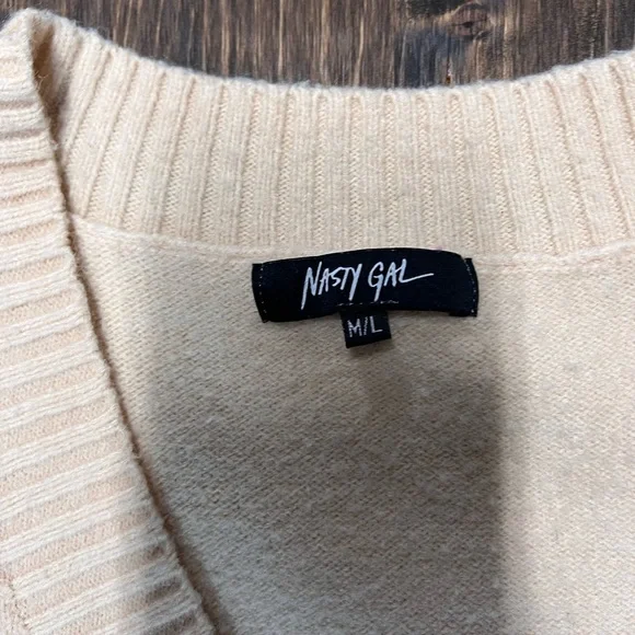 Women’s Cream Sweater Vest - Picture 2 of 4